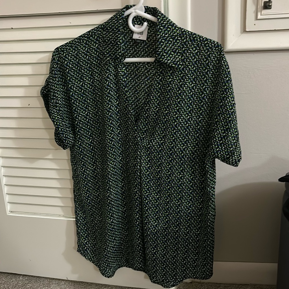 Cabi short sleeved blouse.
